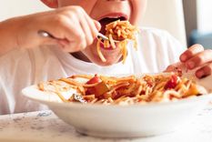 como italia, un pais famoso por la saludable dieta mediterranea, acabo teniendo tantos ninos obesos
