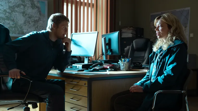La película "Los colores del mal: Negro" dura aproximadamente 1 hora y 52 minutos (112 minutos). La película "Los colores del mal: Negro" dura aproximadamente 1 hora y 52 minutos (112 minutos).