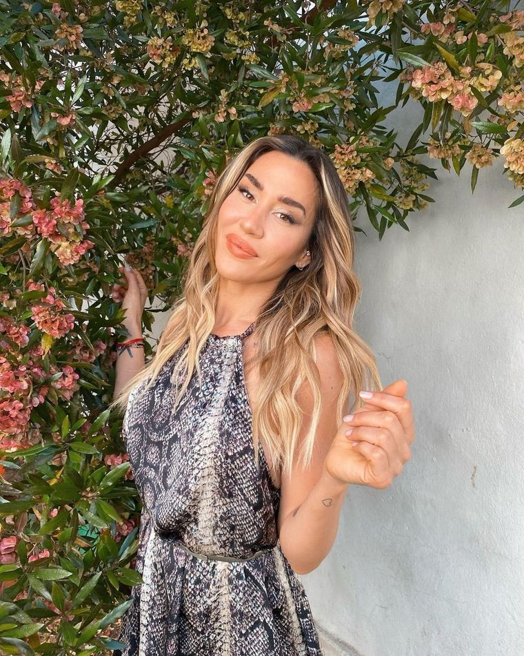 Jimena Barón nos inspira para llevar jeans rotos Foto: Instagram