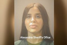 La foto policial de Emma Coronel Aispuro. Foto: ALEXANDRIA SHERIFF’S OFFICE VIA GETTY IMAGES