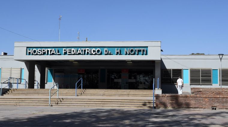 Desde ATE informaron que en el Notti quirófano, farmacia, camilleros y administración están de paro Foto: ALF PONCE MERCADO / MDZ