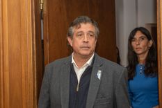 El ministro de Gobierno, Víctor Ibáñez, dio explicaciones sobre el convenio que se firmó con la fundación del ex senador Hugo Bonarrico. Foto: Prensa Gobierno de Mendoza