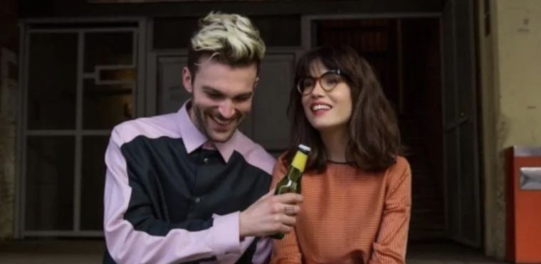 Escondida en el catálogo de Netflix se encuentra Guia astrológica para corazones rotos Foto: Netflix