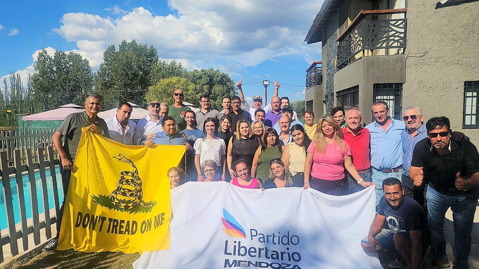 “Nos ofrecieron cargos que dejaba Libres del Sur”: libertarios apuntan a Cornejo.