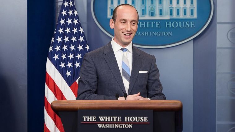 Stephen Miller, el asesor que aporta más que ideas a la administración Trump (y a la de Milei). Stephen Miller, el asesor que aporta más que ideas a la administración Trump (y a la de Milei).