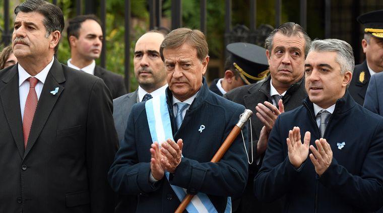 Suarez toma decisiones que lo trascienden, mientras espera que mejore la situación nacional. Foto: ALF PONCE MERCADO / MDZ