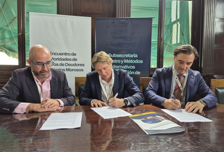 El lunes se llevó a cabo el Primer Encuentro Federal de Autoridades de Registros de Deudores Alimentarios, que se desarrolló en la Facultad de Derecho de la Universidad de Buenos Aires (UBA).