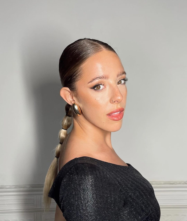 Nati Jota posa frente al espejo y desata una revolución Nati Jota es una reconocida periodista argentina. Foto: Instagram @natijota