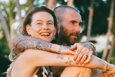 Behati Prinsloo y Adam Levine están juntos desde el año 2014.