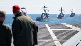 EE.UU. sigue enviando embarcaciones al Caribe para su polémica operación contra las drogas. EE.UU. sigue enviando embarcaciones al Caribe para su polémica operación contra las drogas.