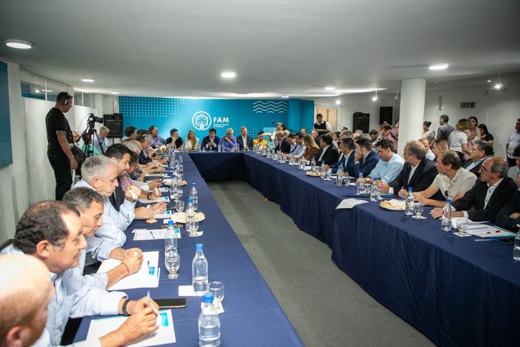 El encuentro llevado a cabo este jueves Foto: X @FAMdeArgentina