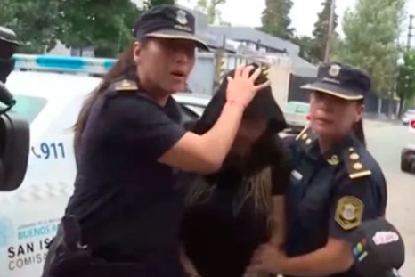 Morena Rial con la Policía. Morena Rial con la Policía.