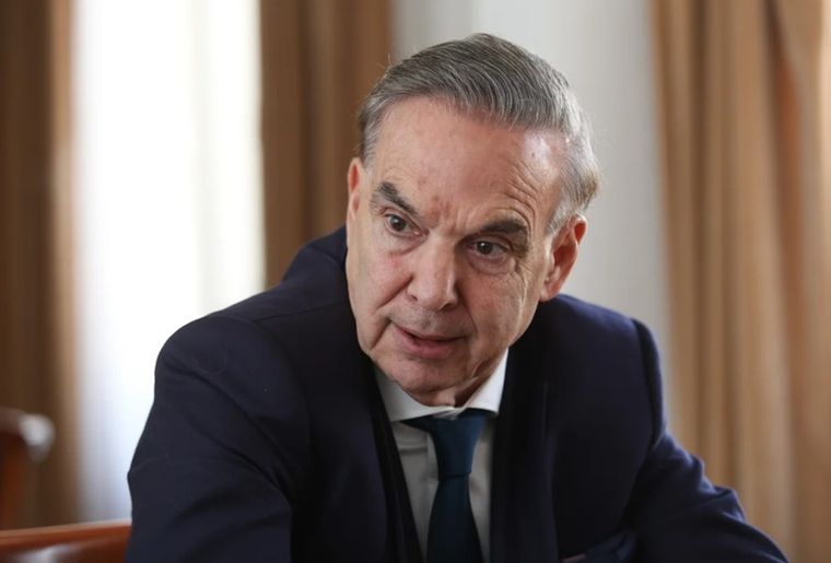 Las declaraciones de Pichetto no solo despertaron indignación en el ámbito musical, sino que también reavivaron el debate sobre el impacto de la migración en la identidad nacional. Foto: NA