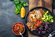 Foto: Geta Recipes - https://www.getarecipes.com/wp-content/uploads/2021/08/GAR-Featured-ImagePoc-Chuc-Recipe.png