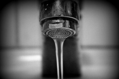 MDZol | Las multas por derroche resultan insuficientes dada la economía actual y el daño a la comunidad que supone el desperdicio de agua. Foto: Imagen ilustrativa