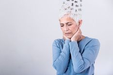 Si todos deseamos mantenernos jóvenes no es solo porque nos disgusten las arrugas, sino para evitar las múltiples enfermedades relacionadas con el envejecimiento.