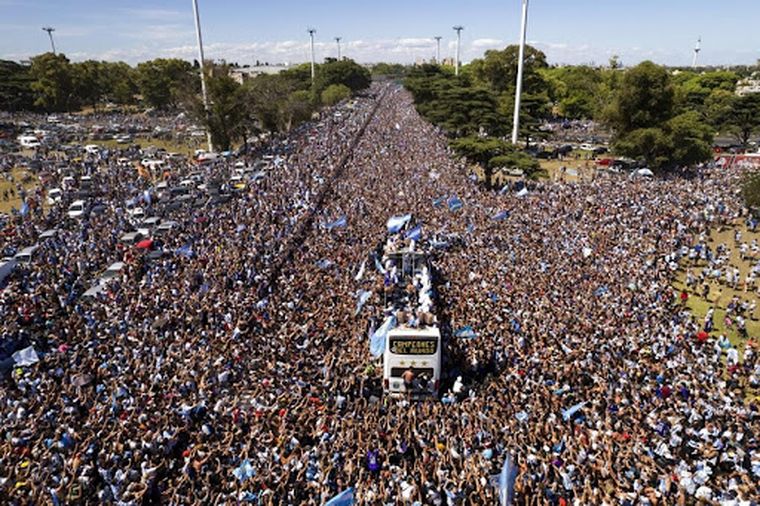 Una de las pocas veces donde Argentina entera pareció tirar para el mismo lado. Una de las pocas veces donde Argentina entera pareció tirar para el mismo lado.