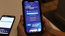 Pagando el monotributo con tu celular, con un descuento de ARCA y Mercado Pago. Pagando el monotributo con tu celular, con un descuento de ARCA y Mercado Pago.