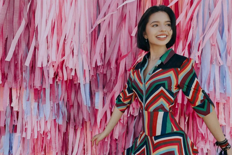 Ángela Aguilar sabe cómo cautivar a su público con prendas tradicionales mexicanas. Foto: Instagram @angela_aguilar