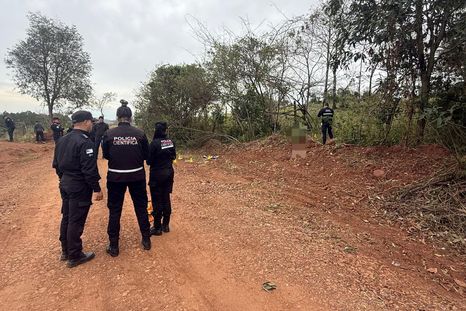 El cadáver de la mujer brasileña fue hallado en el paraje Juan Manuel de Rosas. El cadáver de la mujer brasileña fue hallado en el paraje Juan Manuel de Rosas.