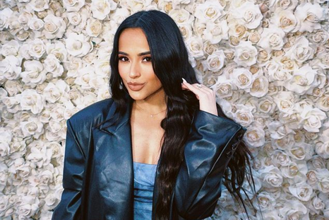 Becky G tiene 26 años de edad.