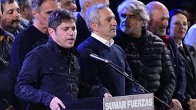 Axel Kicillof busca debatir el presupuesto bonaerense tironeado por los intendentes y la oposición. Axel Kicillof busca debatir el presupuesto bonaerense tironeado por los intendentes y la oposición.