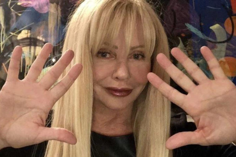 LA NUEVA VIDA NÓMADE DE ALICIA GORBATO. FUE LA MUJER DE LEONARDO SIMONS Y ES LA MAMÁ DE BARBIE.