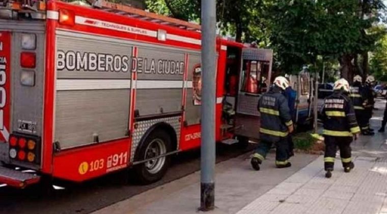 Bomberos de la Ciudad trabajaron en el lugar Foto: Noticias Argentinas