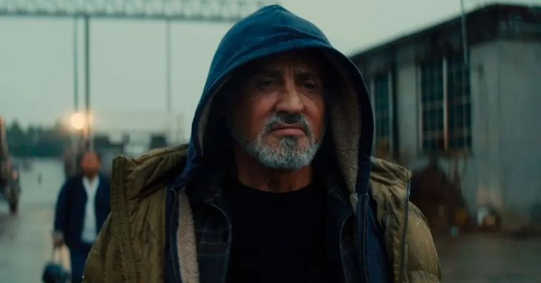 SYLVESTER STALLONE ESTRENÓ UNA NUEVA PELÍCULA. LA PRODUCCIÓN YA ES TODO UN ÉXITO.