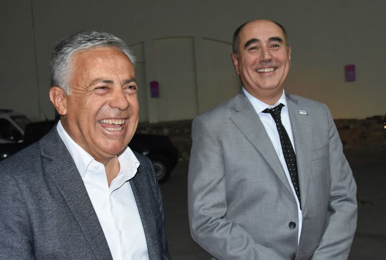 Alfredo Cornejo junto a Santiago Laugero en la cena anual de la FEM.