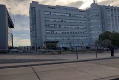 Un motociclista resultó herido tras ser impactado por una camioneta y fue trasladado al Hospital Central Foto: Archivo / MDZ Un motociclista resultó herido tras ser impactado por una camioneta y fue trasladado al Hospital Central Foto: Archivo / MDZ