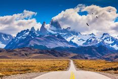 En la nota te dejamos las ciudades argentinas que más atraen a los turistas, según ChatGPT. Foto: Shutterstock