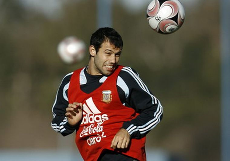 Mascherano cambiaría Liverpool por Barcelona. Foto: EFE