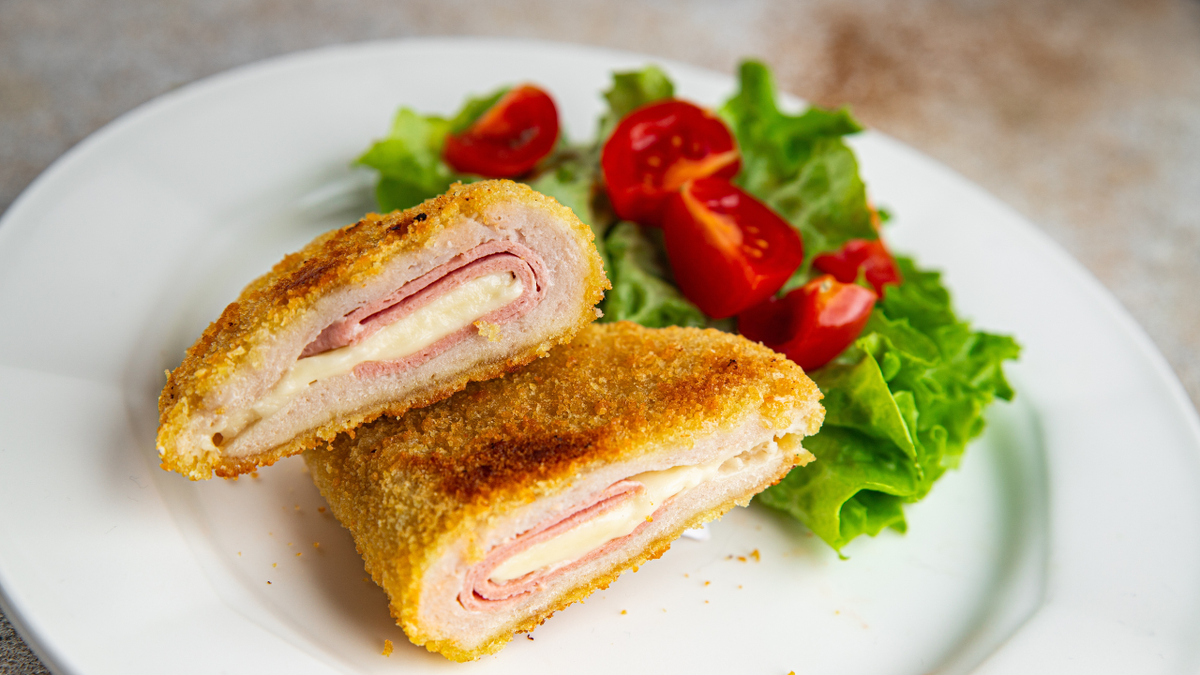 Milanesa de pollo: la receta fácil y deliciosa que triunfa en casa