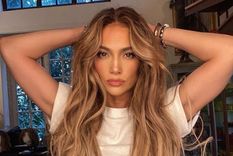 estos son los joggers que reemplazaran al jean y jlo lo demostro con este look