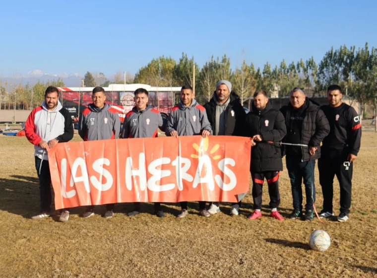 Cuerpo técnico de Huracán Las Heras. Cuerpo técnico de Huracán Las Heras.