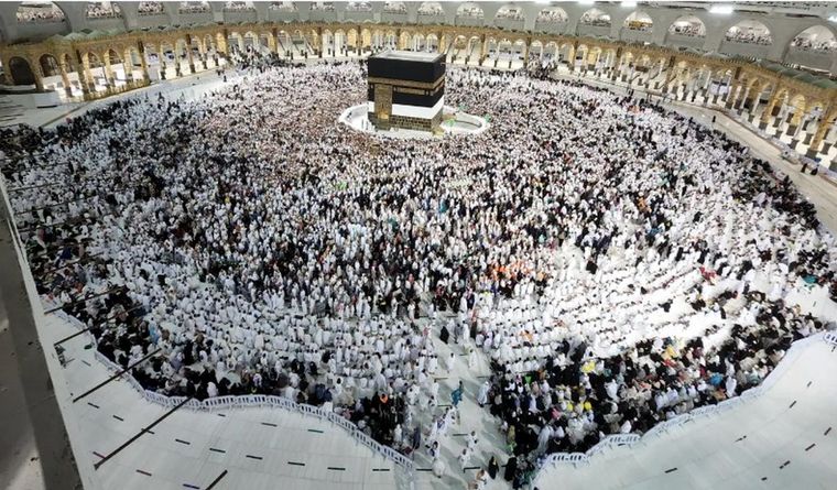 Al menos una vez en la vida, el musulmán debe peregrinar hasta La Meca. Foto: Efe.