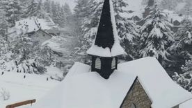 Las nevadas en Bariloche taparon con un manto blanco a la ciudad Foto: Captura de video