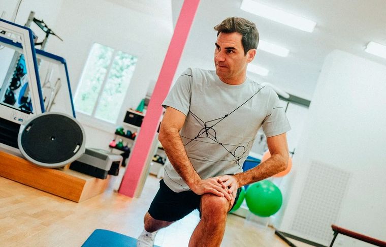 Roger Federer El suizo, cada vez más cerca de regresar al tenis. Foto: ARCHIVO