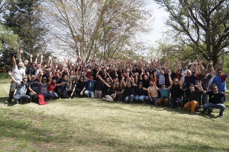 Con una impronta de “Un solo equipo” KP se destaca como una firma local con marcada experiencia, con un conocimiento local y un respaldo internacional que le sirve de base para continuar proyectándose.