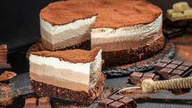 Tarta que destaca entre todas las recetas es la de tres chocolates Tarta que destaca entre todas las recetas es la de tres chocolates