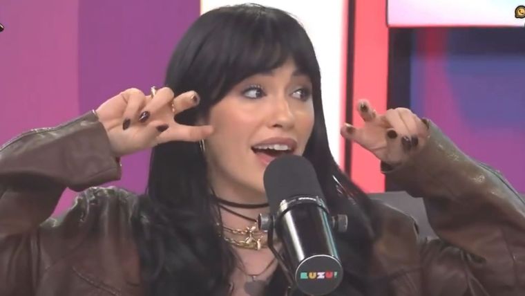 Lali Espósito, la cantante que desmintió haberse realizado retoques estéticos en la cara. Lali Espósito, la cantante que desmintió haberse realizado retoques estéticos en la cara.