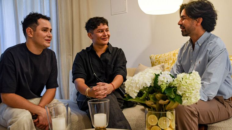 Un momento íntimo de charla entre Franco, Agus y Max. Un momento íntimo de charla entre Franco, Agus y Max.