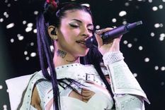 La novia de Christian Nodal se disfrazó de Spiderman y hay polémica: las fotos