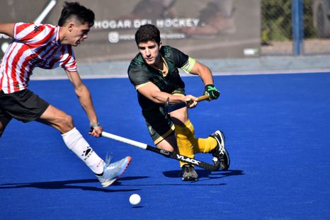 Se puso en marcha la Superliga de hockey sobre césped con nueve equipos mendocinos. (AMH) Se puso en marcha la Superliga de hockey sobre césped con nueve equipos mendocinos. (AMH)