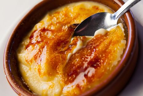 Descubre el auténtico sabor de la crema catalana sin azúcar, un postre sano y deli Descubre el auténtico sabor de la crema catalana sin azúcar, un postre sano y deli