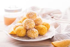Puedes añadir jugo de limón o ralladura a tu masa para un sabor cítrico y fresco Foto: www.freepik.es