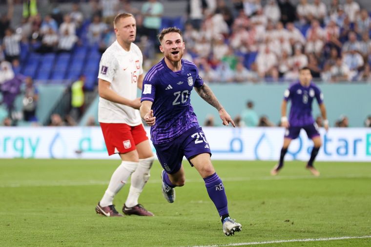 Alexis festeja el gol argentino.