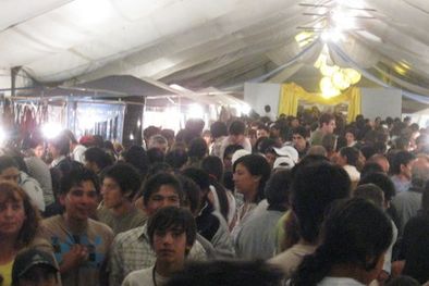 MDZol | Gran cantidad de gente se dio cita en la Carpa de la Cultura.