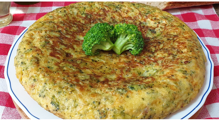 El brócoli la estrella de esta receta aporta más vitamina C que una naranja por porción, incluso dentro de una tortilla. El brócoli la estrella de esta receta aporta más vitamina C que una naranja por porción, incluso dentro de una tortilla.